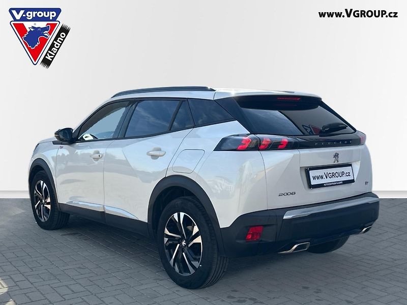 Peugeot 2008 (2023) AllurePack 1.2 PureTech EAT8 - fotka 3 z 37