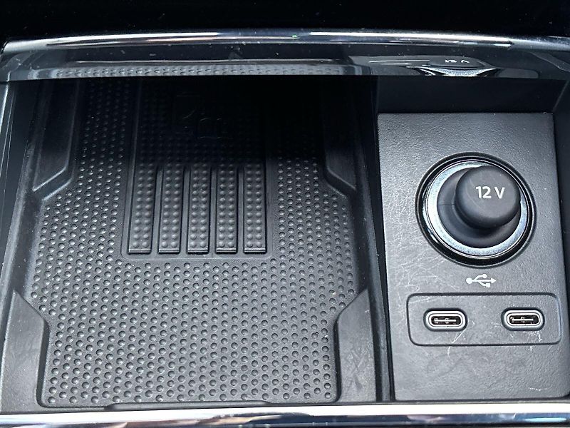 Škoda Karoq (2025) 2.0 TSI 4x4 DSG Sportline - fotka 24 z 37