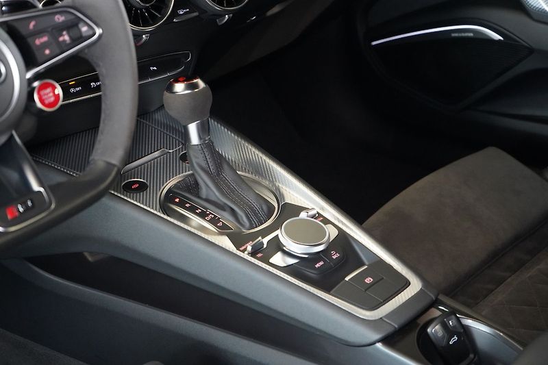 Audi TT RS Quattro, B&O, Matrix LED - fotka 17 z 47