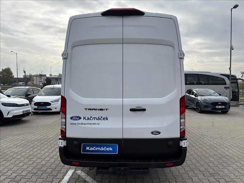 Ford Transit 2,0 EcoBlue 121kW L4 DPH - fotka 4 z 43