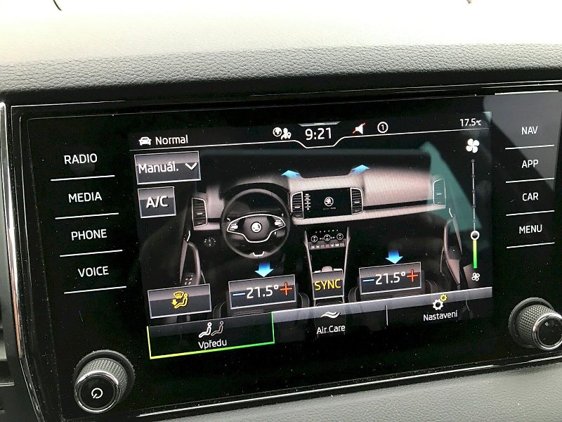 Škoda Karoq (2022) STYLE TDI 2.0/85KW 6MP - fotka 26 z 26
