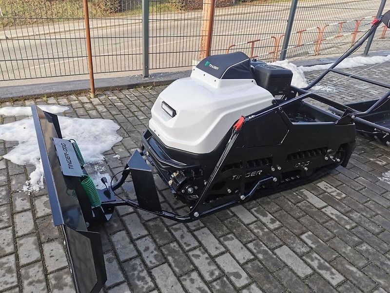 Ostatní (2021) SNOW DOG / TINGER 410 Briggs & - fotka 6 z 10