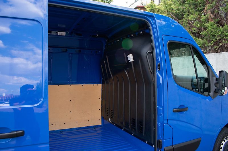 Renault Master 2.3 DCi 100kW L2H2 PO SERVISE - fotka 26 z 28