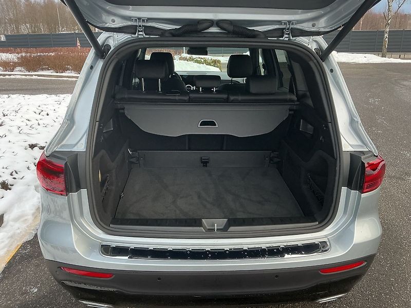 Mercedes-Benz GLB 200 d 4MATIC - fotka 23 z 26