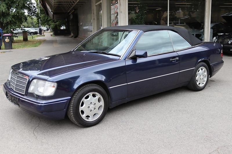 Mercedes-Benz 124 E320 CABRIO 162kW - fotka 15 z 50