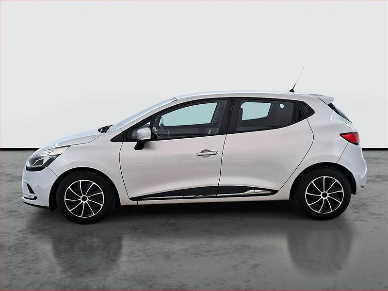 Renault Clio (2017) 1.2 16V, Tempomat - fotka 3 z 15