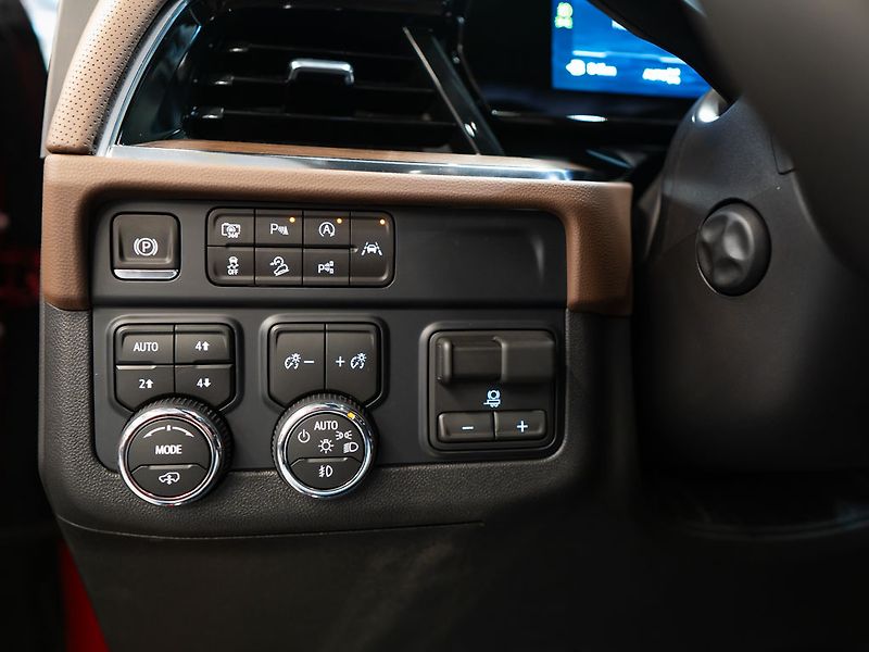 Chevrolet Suburban (2026) 6.2 V8 High Country 2026 - fotka 26 z 49