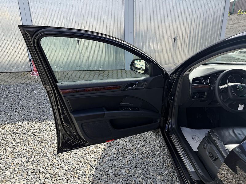 Škoda Superb 2.0TDi 170PS 6R 4x4 0% KOROZE! - fotka 95 z 157