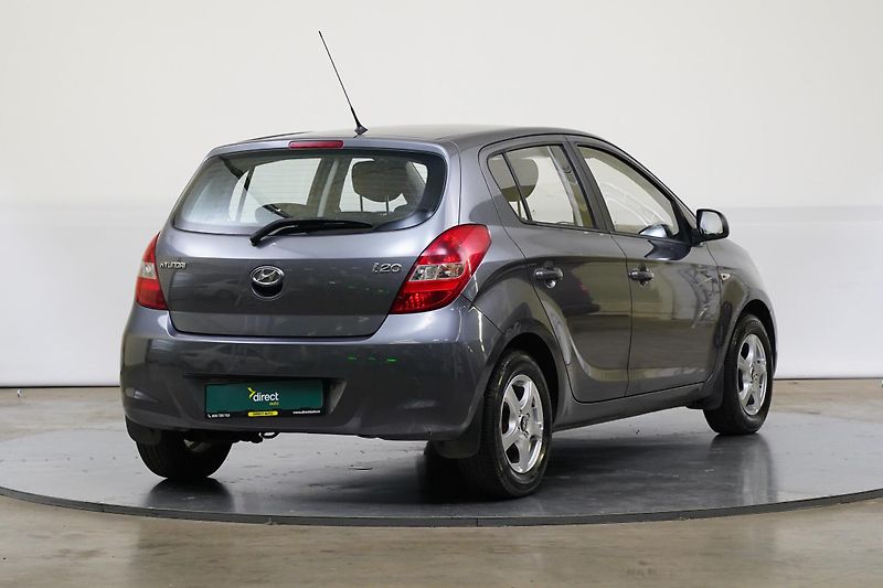 Hyundai i20 - fotka 2 z 22