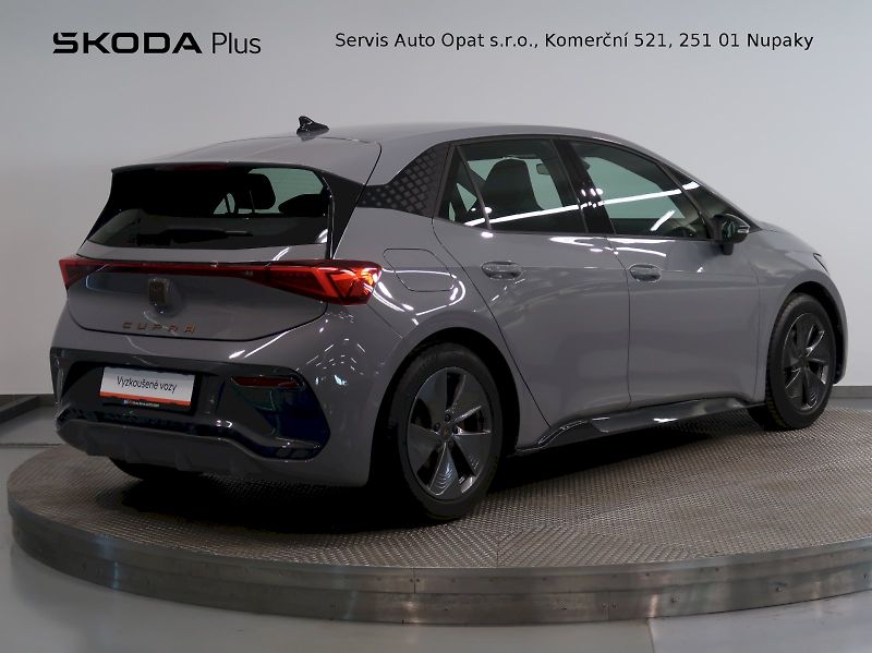 Cupra Born (2023) ELECTRIC 150KW / 62kWh ALU18 - fotka 2 z 35