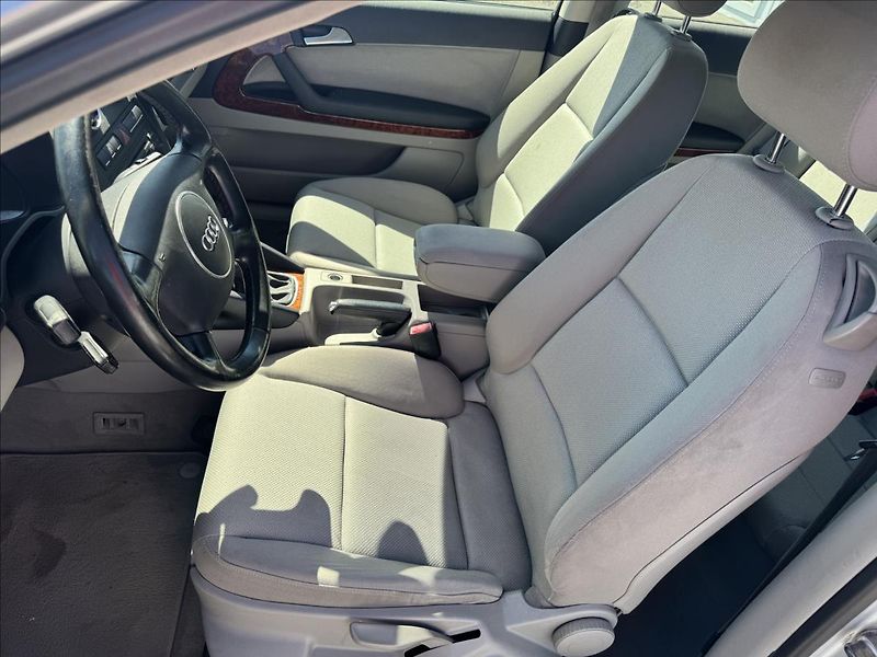 Audi A3 2,0 i Manuál - fotka 11 z 17