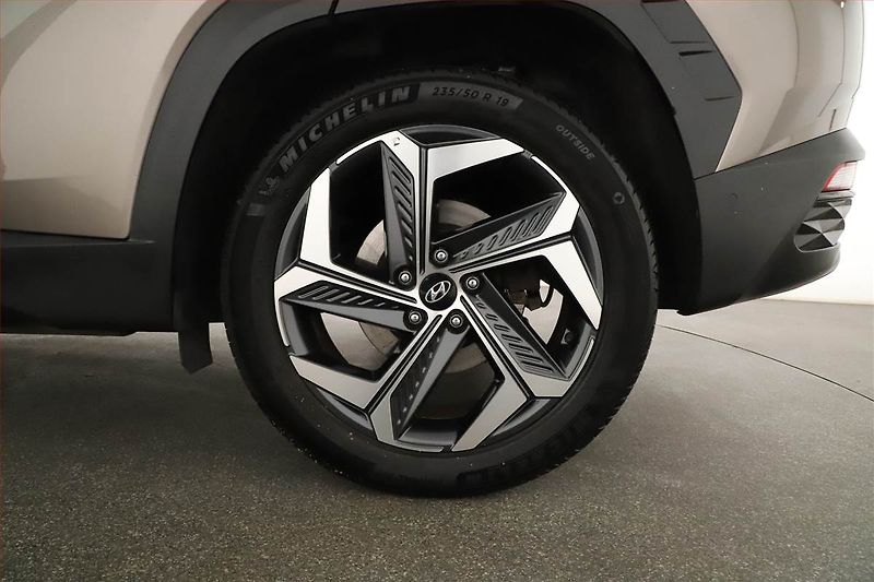 Hyundai Tucson (2021) Select 1.6 T-GDI 48V MHEV - fotka 12 z 30
