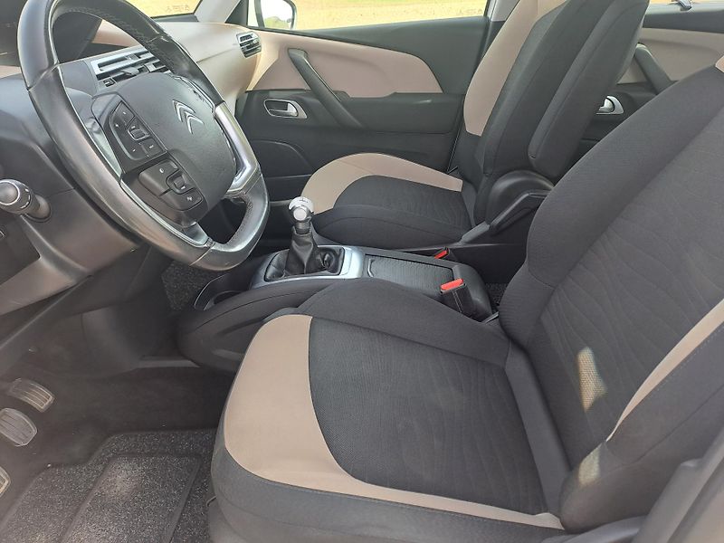 Citroën C4 Picasso (2014) 1.6 ČR 1. MAJITEL, PĚKNÝ STAV - fotka 10 z 32