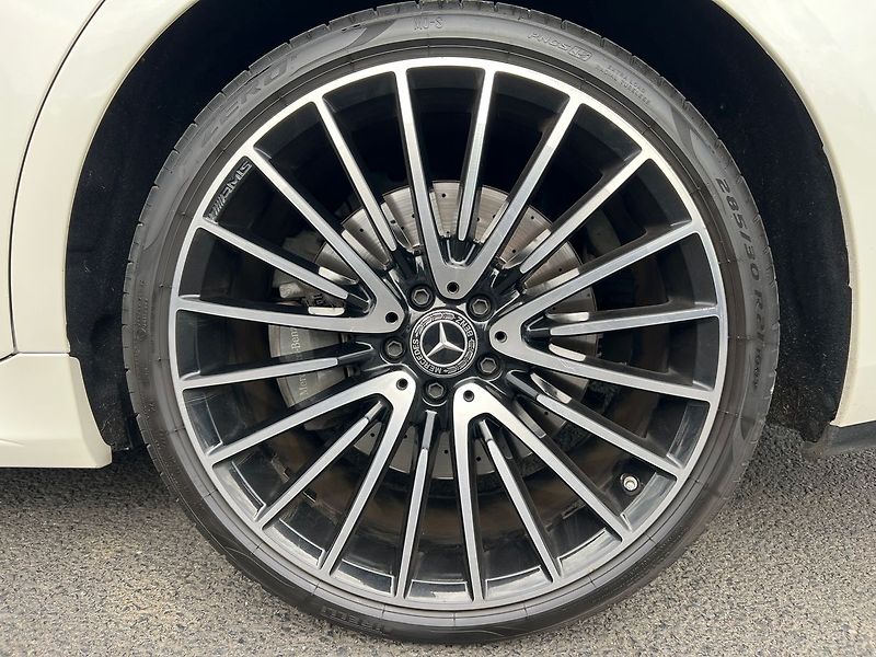 Mercedes-Benz Třídy S S 400d 4Matic - fotka 27 z 42