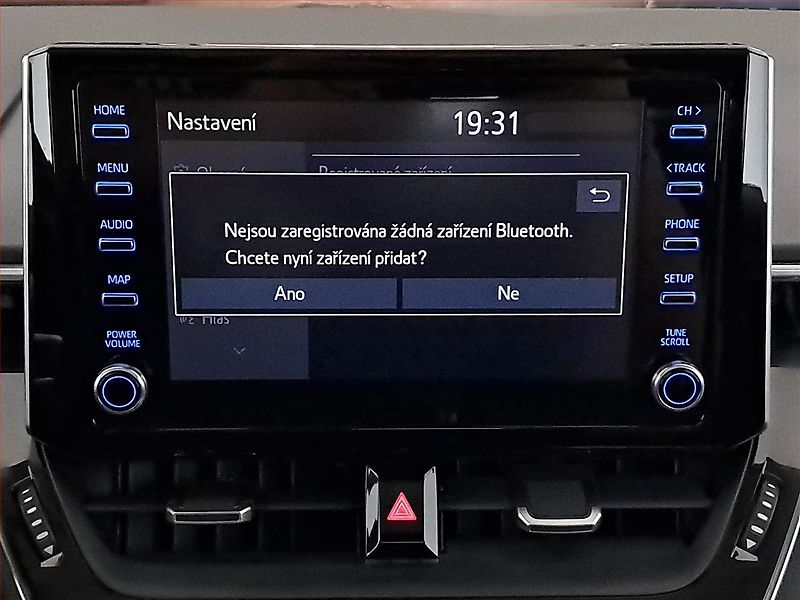 Toyota Corolla (2020) 1.6 Valvematic, ČR,1.maj - fotka 15 z 18