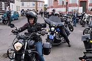 Motorkáři se sjeli na žehnání v bazilice v Jablonném.