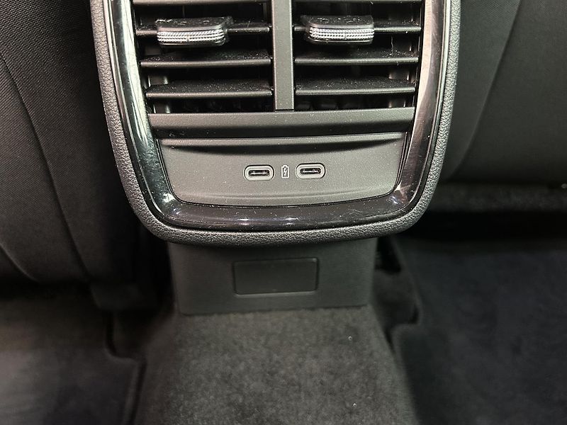 Škoda Scala 1.0 TSI Top selection - fotka 24 z 28