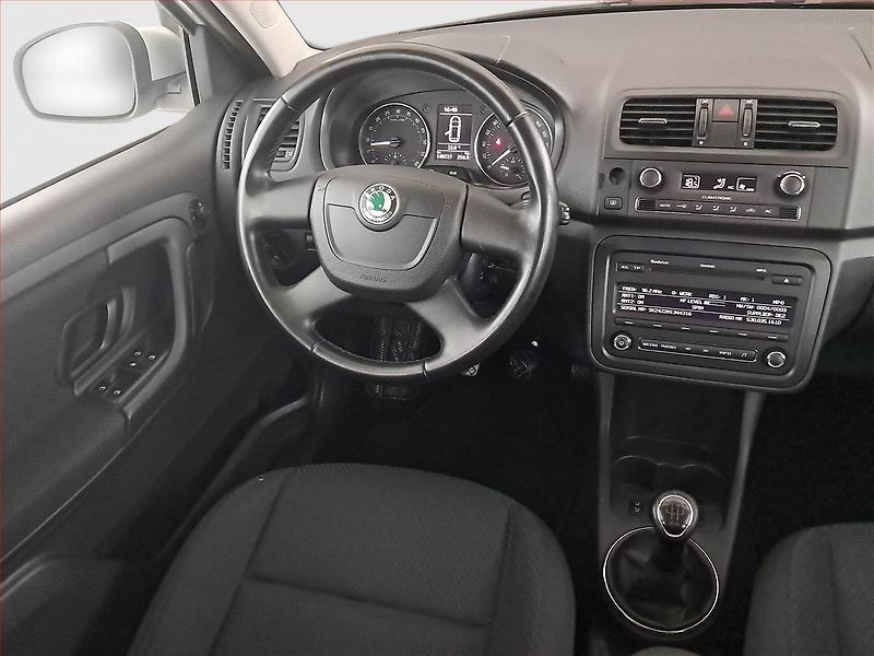 Škoda Fabia (2012) Elegance 1.6 TDI, Tempomat - fotka 7 z 15