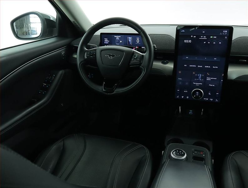 Ford Mustang Mach-E (2021) Standard Range RWD, SoH 95% - fotka 7 z 21