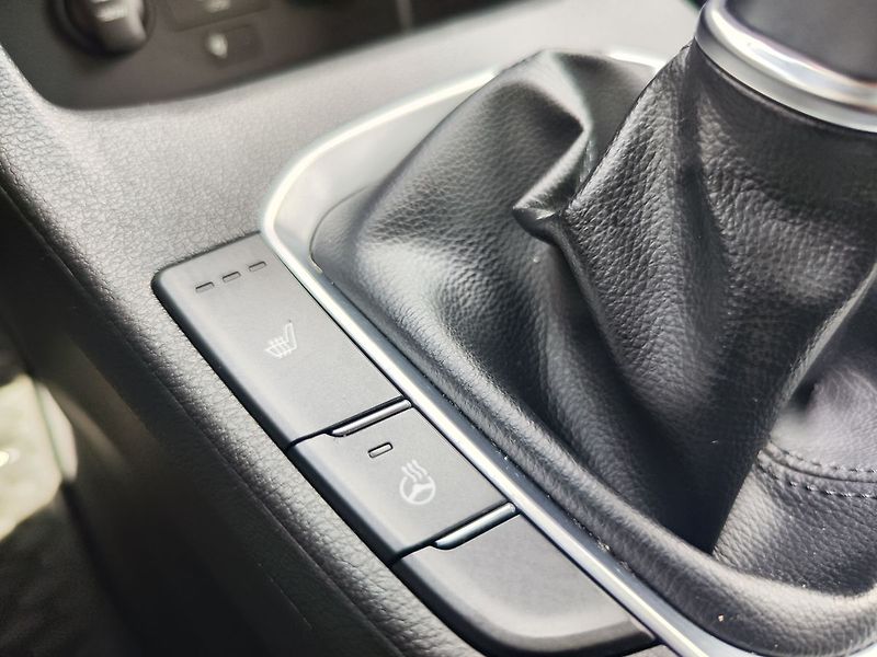 Hyundai i30 1.0 T-GDI/88kW Smart Navi - fotka 24 z 33