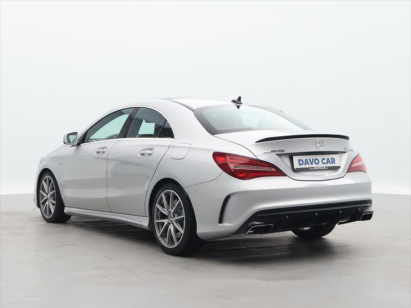 Mercedes-Benz CLA 2,0 45 AMG 280kW 4MATIC LED - fotka 5 z 29