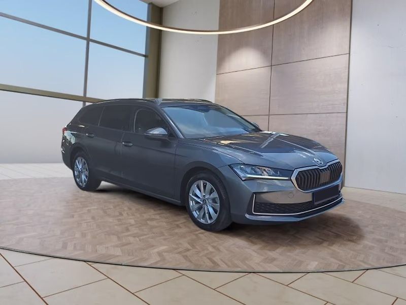 Škoda Superb TDI DCC Kamera ACC - fotka 3 z 21