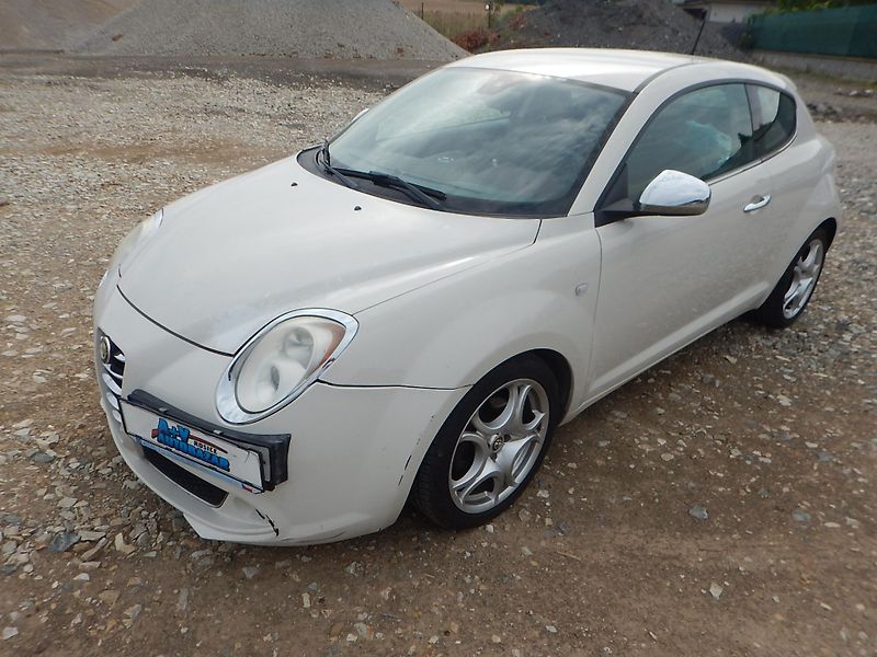 Alfa Romeo MiTo 1.4 T 135, AUTOMAT, KLIMA - fotka 2 z 26