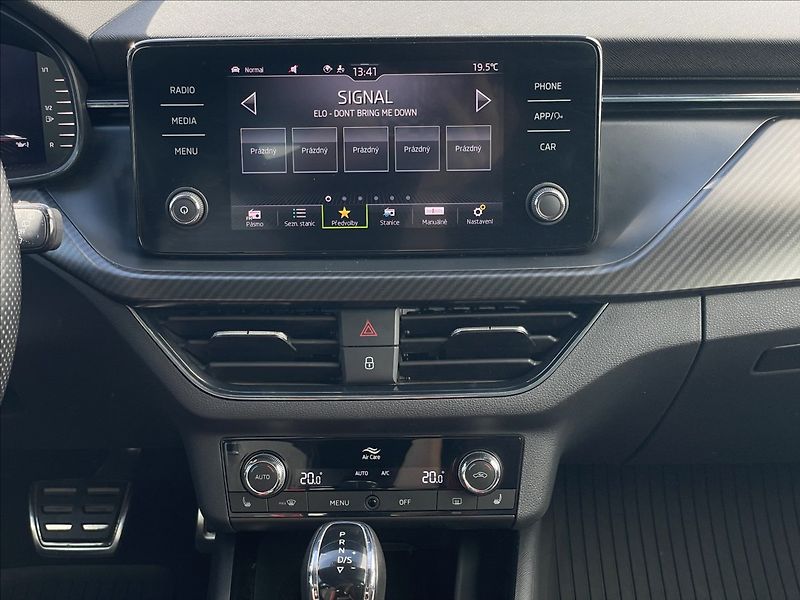 Škoda Kamiq 1,5 TSI DSG Monte Carlo - fotka 11 z 24