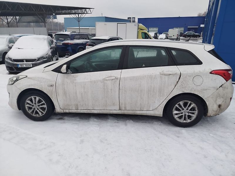 Hyundai i30 - fotka 6 z 25