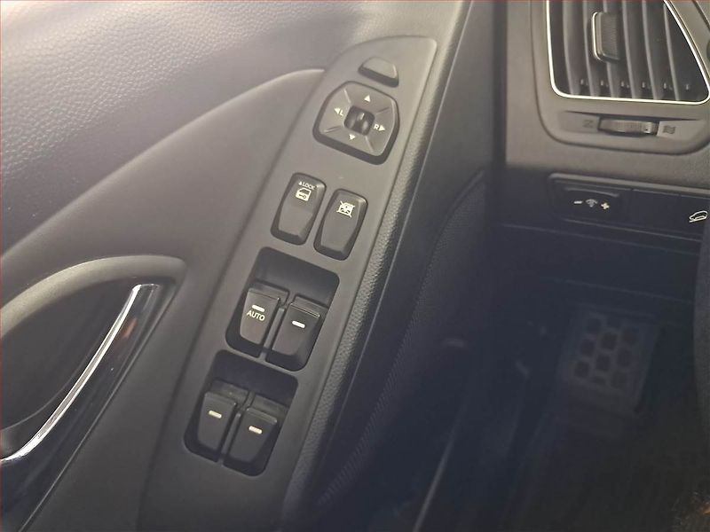 Hyundai ix35 (2011) 1.6 GDI, Serv.kniha, Tempomat - fotka 18 z 18