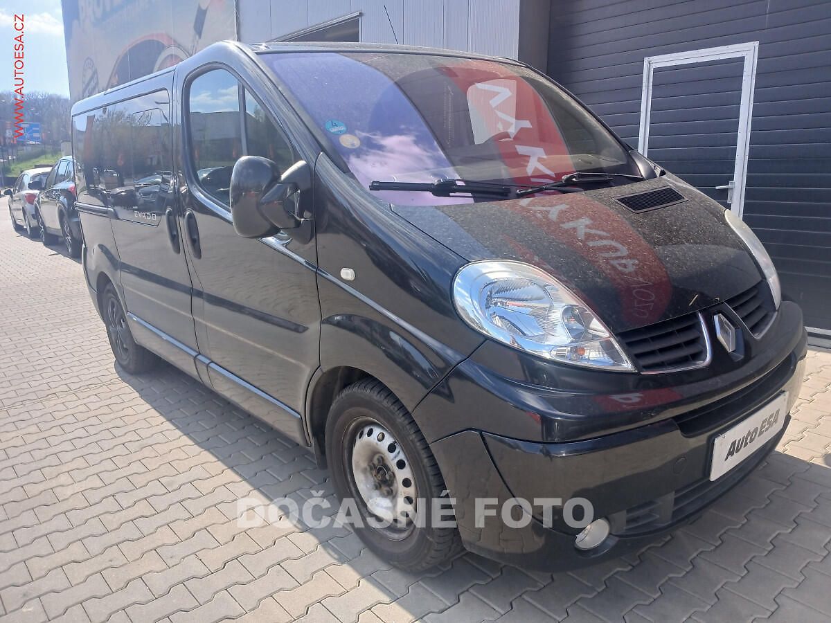 Renault Trafic 2.5dCi 7míst, Generation