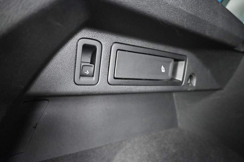 Volkswagen Tiguan (2022) 2.0 4Motion Urban Sport 147KW - fotka 25 z 32