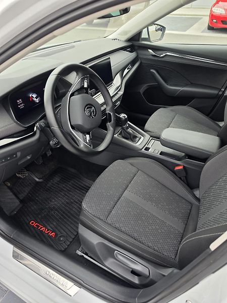 Škoda Octavia (2021) Škoda Octavia IV 1.5 TSI 110kW - fotka 4 z 7