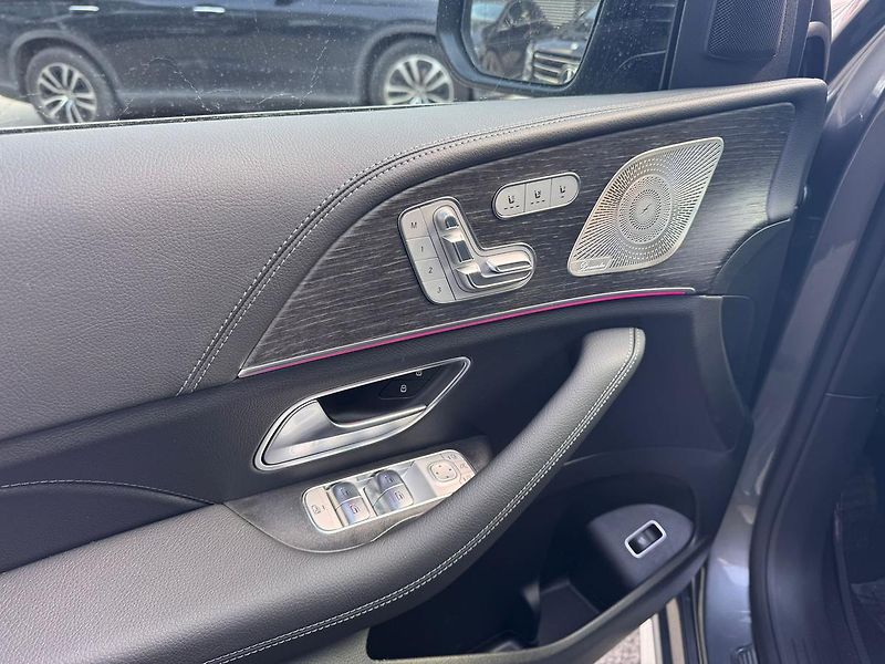 Mercedes-Benz GLE (2026) 300 d 4MATIC - fotka 8 z 23