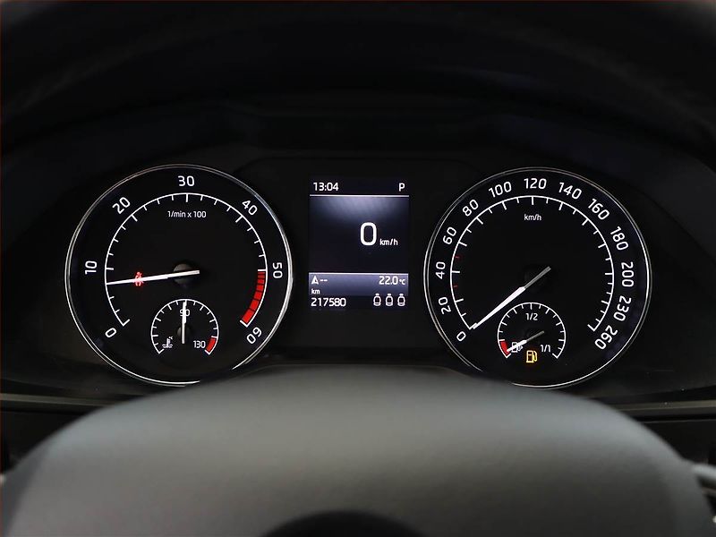 Škoda Superb (2017) 2.0 TDI, Automat, Navi - fotka 9 z 18
