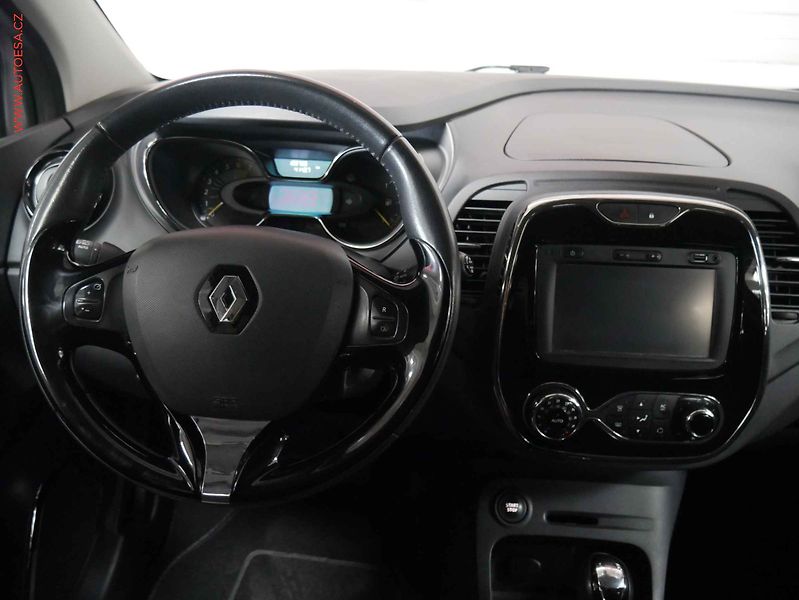 Renault Captur (2015) 1.2 TCe, AT, navi - fotka 11 z 20