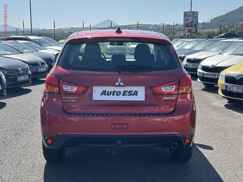 Mitsubishi ASX (2017) 1.6 MIVEC, AC, výhřev sed. - fotka 5 z 17