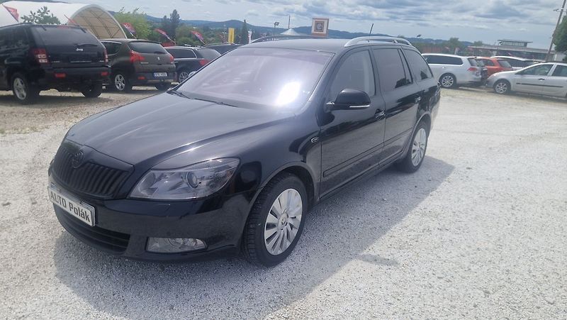 Škoda Octavia 1,8 i 16V - fotka 2 z 13