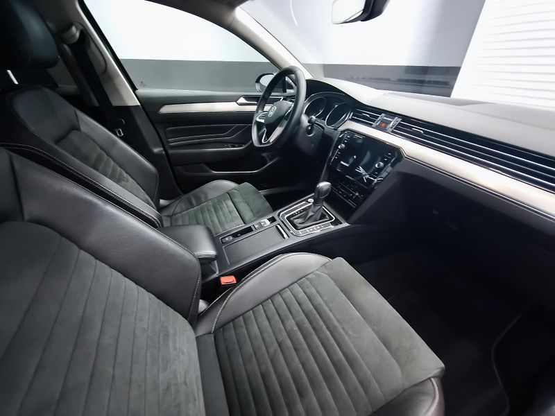 Volkswagen Passat Variant (2022) 2.0TDI 1. Majitel, DSG - fotka 28 z 35