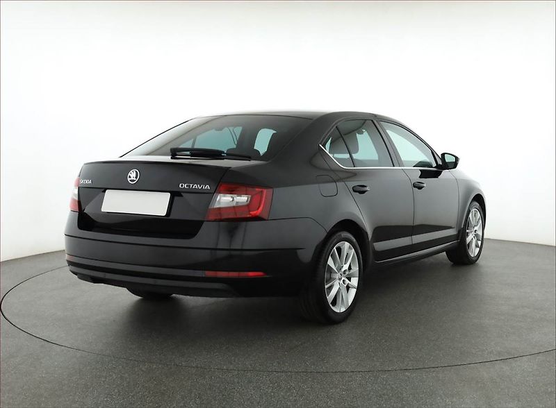 Škoda Octavia (2017) Style 1.8 TSI, Automat - fotka 5 z 21