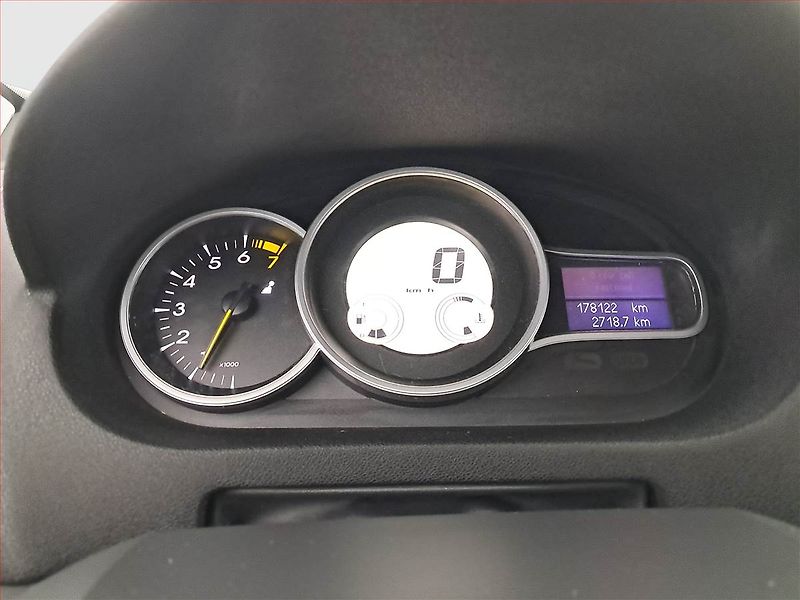 Renault Mégane (2009) 1.6 16V, nová STK, servisované - fotka 11 z 16