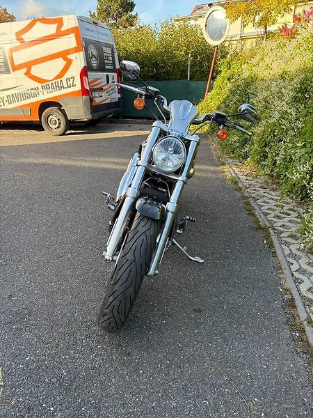 Harley-Davidson VRSCAW V-Rod (2007) - fotka 7 z 14