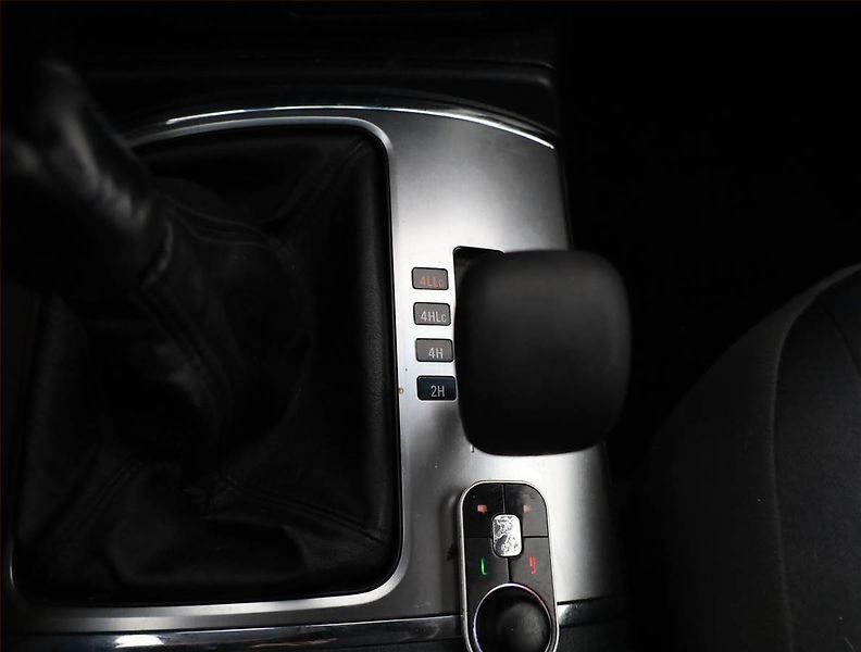 Mitsubishi Pajero (2010) 3.2 DI-D, 4X4, 7 míst - fotka 12 z 16