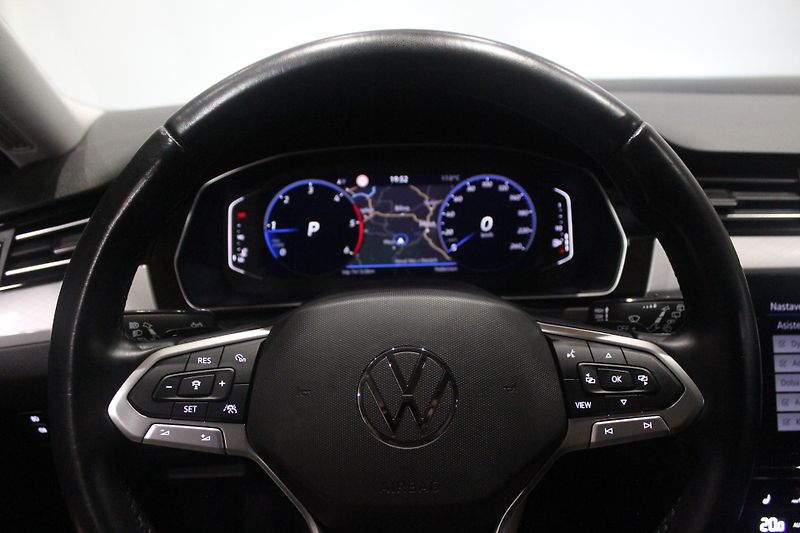 Volkswagen Passat (2023) 110kW, Tažné, Nezávislé topení - fotka 20 z 26