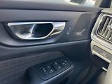 Volvo V60 (2022) CORE B3 MHEV 120kW CZ DPH - náhled 11