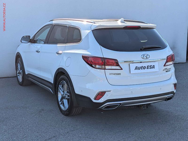 Hyundai Santa Fe (2016) 2.2 CRDi 4WD, 1.maj,ČR, AT - fotka 4 z 26