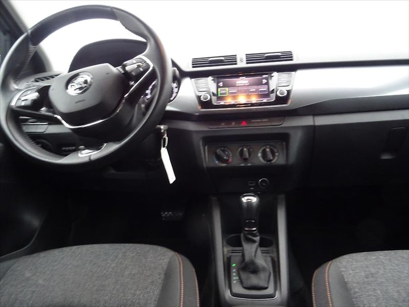 Škoda Fabia 1,0 TSi 70 kW Automat - fotka 19 z 31