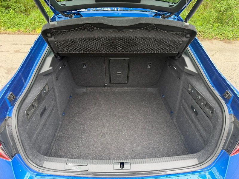 Škoda Superb (2023) SportL 2.0TSI/206kW 4x4, webas - fotka 29 z 30