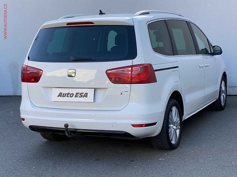 Seat Alhambra (2015) 2.0 TDi, Style, xenon - fotka 4 z 21