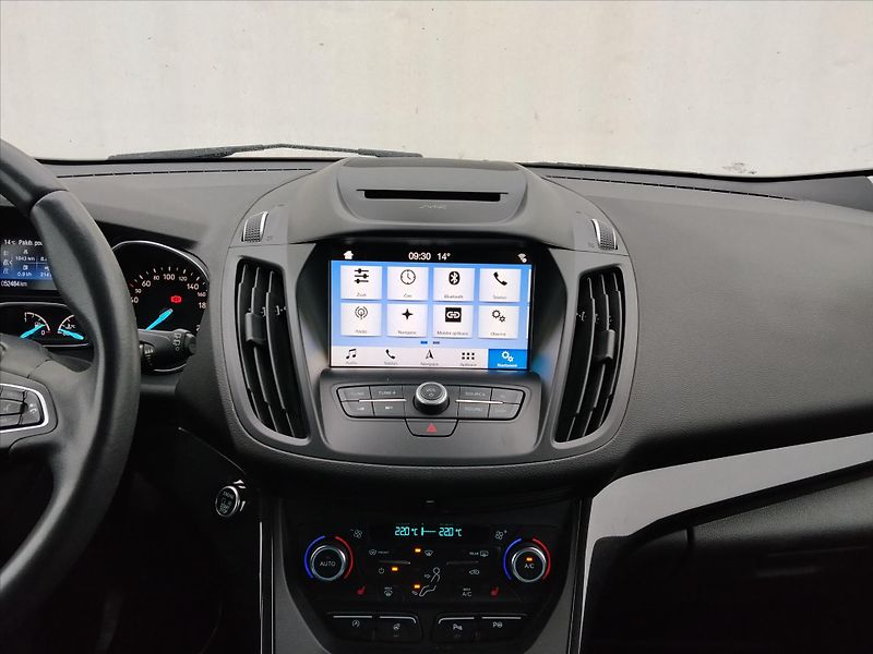 Ford Kuga 1,5   ECOBOOST 110Kw TITANIUM - fotka 11 z 29